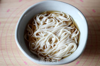 青椒肉丝面的做法步骤:13