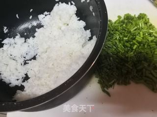 芦笋炒饭的做法步骤：1