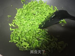 芦笋炒饭的做法步骤：3