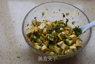 香椿拌豆腐的做法步骤:9