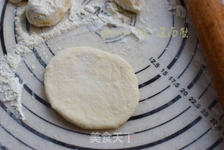 茴香馅生煎包的做法步骤:5