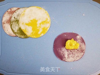 饺子皮香蕉派的做法步骤:4