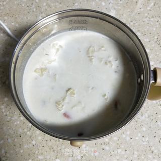 牛奶桃胶芒果饮的做法步骤:4