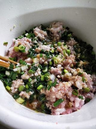 东北酸菜水饺的做法步骤:4