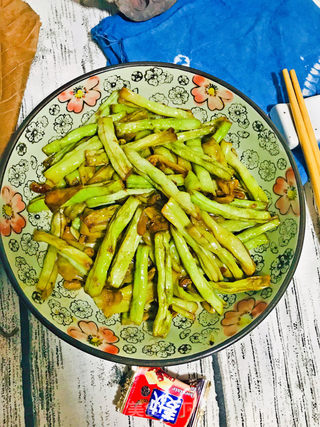 焖烧白豆角的做法步骤:7
