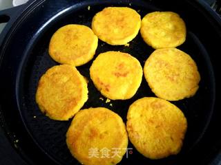 金黄玉米饼的做法步骤:6