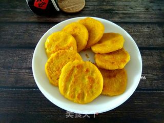 金黄玉米饼的做法步骤:7