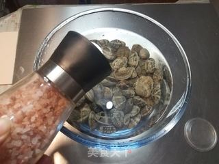 酒香蛤蜊的做法步骤:2