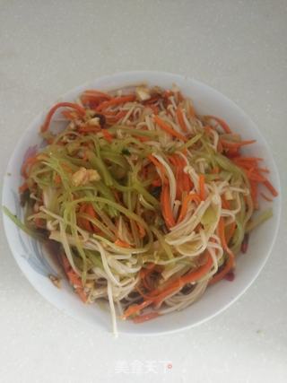 “凉菜”爽口开胃凉菜：金针菇胡萝卜拌青笋的做法步骤：7