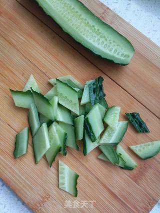 黄瓜蚝油拌蛋皮的做法步骤:9