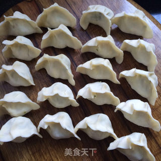 槐花鸡蛋饺子的做法步骤:7