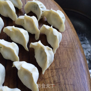槐花鸡蛋饺子的做法步骤:8