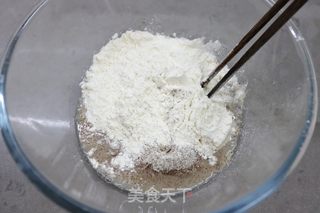 黑全麦馒头的做法步骤：3