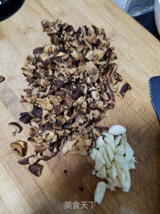 香菇肉酱的做法步骤:2