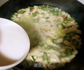 秋葵香肠豆腐羹的做法步骤:10