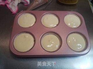 拉花纸杯蛋糕的做法步骤:16