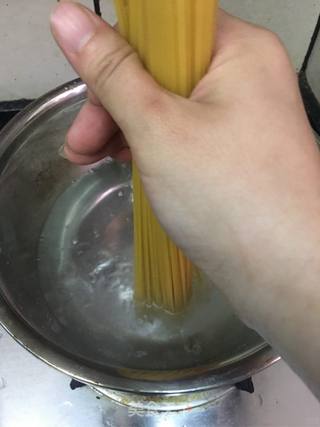 番茄肉酱意大利面的做法步骤:4
