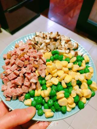 五彩饭团的做法步骤:3