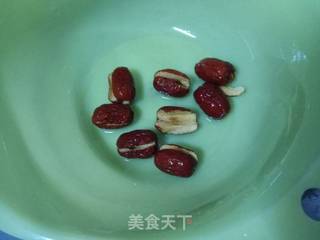 养颜牛奶桃胶糖水的做法步骤:4