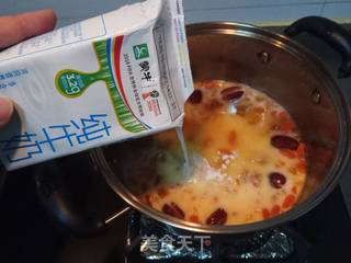 养颜牛奶桃胶糖水的做法步骤:7