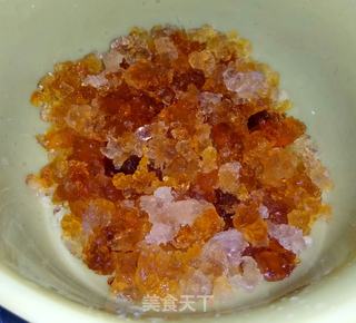 养颜牛奶桃胶糖水的做法步骤:2