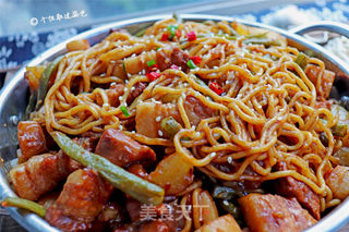 五花肉豆角焖面的做法步骤:15