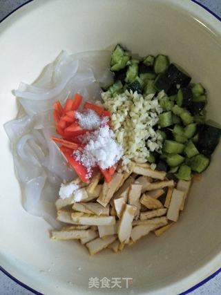绿豆粉皮拌黄瓜的做法步骤:7