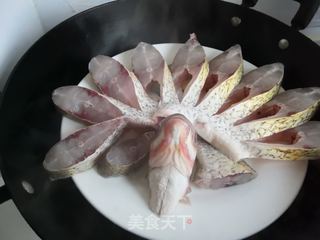 开屏武昌鱼的做法步骤:5