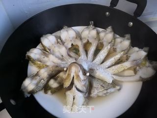 开屏武昌鱼的做法步骤:7