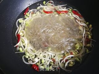 金针菇豆芽炖粉条的做法步骤：6