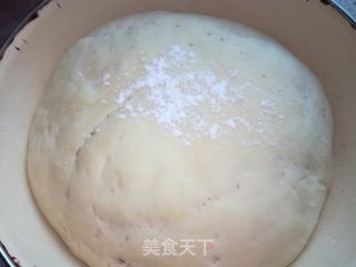 红枣老面花卷的做法步骤:4