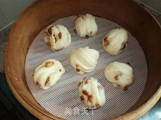 红枣老面花卷的做法步骤：13