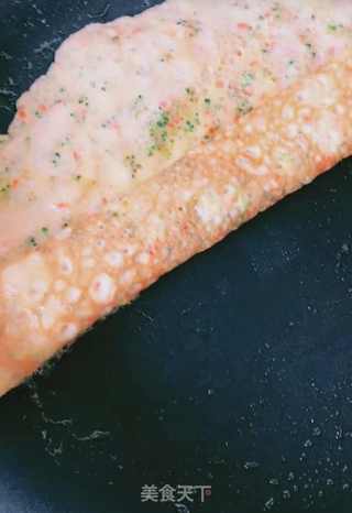 不要再说孩子不爱吃鸡蛋和蔬菜,这样做五珍粉早餐饼,保证孩子抢着吃!的做法步骤:5