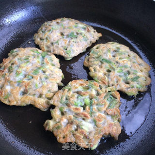 槐花煎饼的做法步骤:5