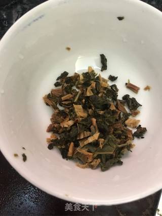 龙骨梅菜干粥的做法步骤：3