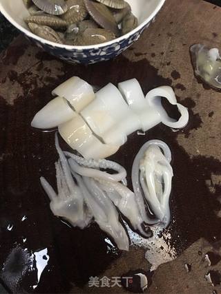 海鲜番茄意大利面的做法步骤:2