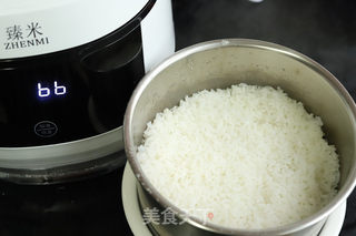 菠萝鸡丁炒饭的做法步骤:4