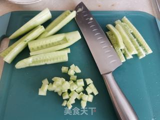 酱油鸡蛋炒饭的做法步骤:2