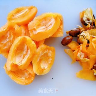 冰糖枇杷水的做法步骤:2