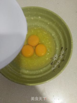 顺滑鸡蛋羹的做法步骤:2