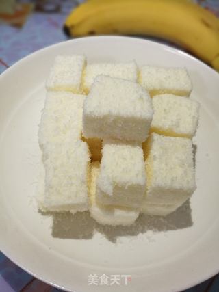 椰蓉牛奶小方的做法步骤:8