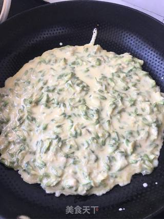 槐花煎饼的做法步骤:12