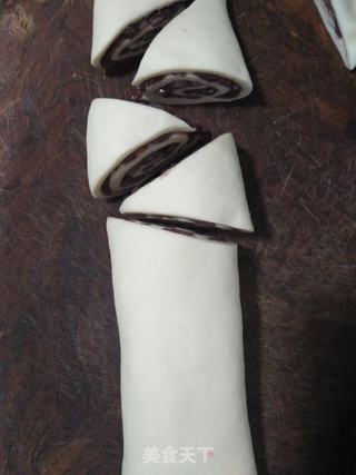 蜜豆花卷的做法步骤:5