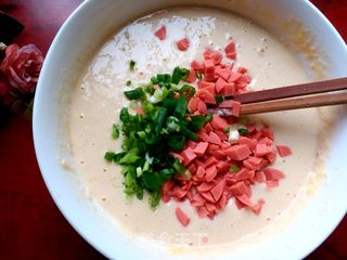 火腿肠葱花鸡蛋饼的做法步骤:7
