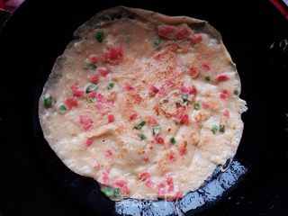 火腿肠葱花鸡蛋饼的做法步骤:13