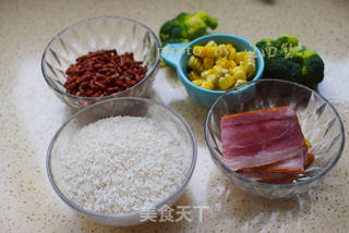 培根红豆咸饭的做法步骤：1