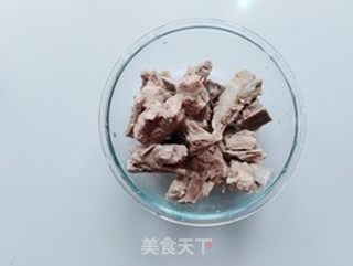 海鲜菇胡萝卜小排汤的做法步骤:3