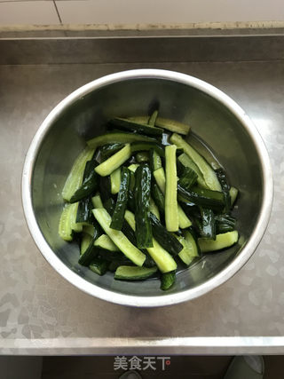 自制酱黄瓜的做法步骤:2