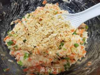 胡萝卜鸡蛋米饭饼的做法步骤:5