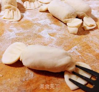 糖果肠饺的做法步骤：7